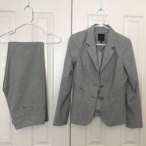Beautiful The Limited Grey Women’s Suit